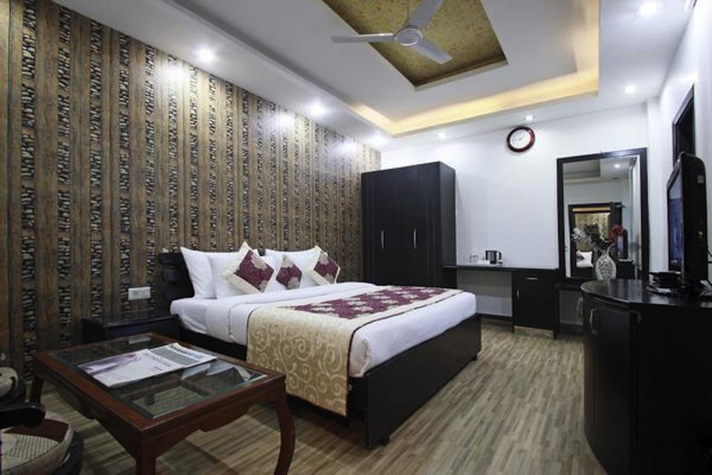 Hotel Universe Inn New Delhi Ngoại thất bức ảnh