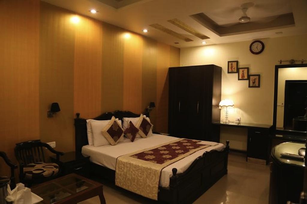 Hotel Universe Inn New Delhi Phòng bức ảnh